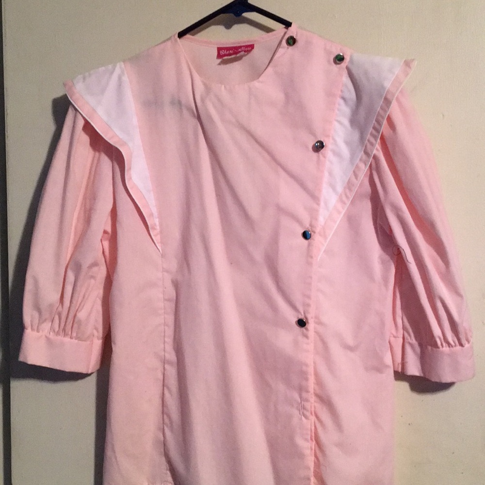 Cute dressy blouse !